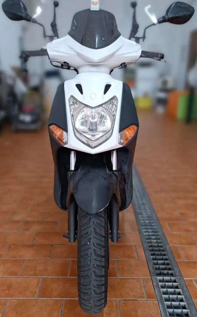 Kymco Agility 150 R16 Blanco - 1