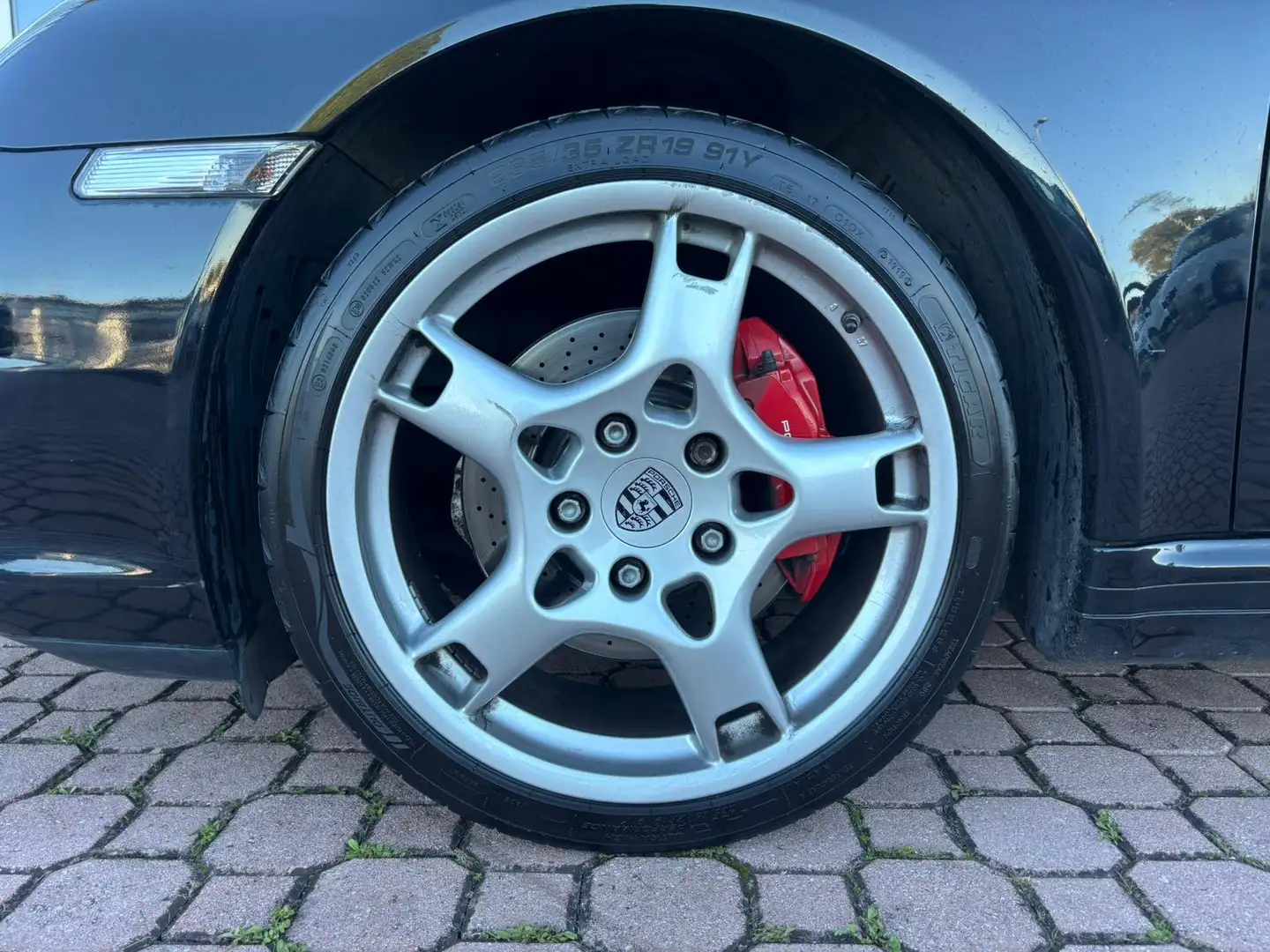 Porsche 911 911 Cabrio 3.8 Carrera 4S Schwarz - 2