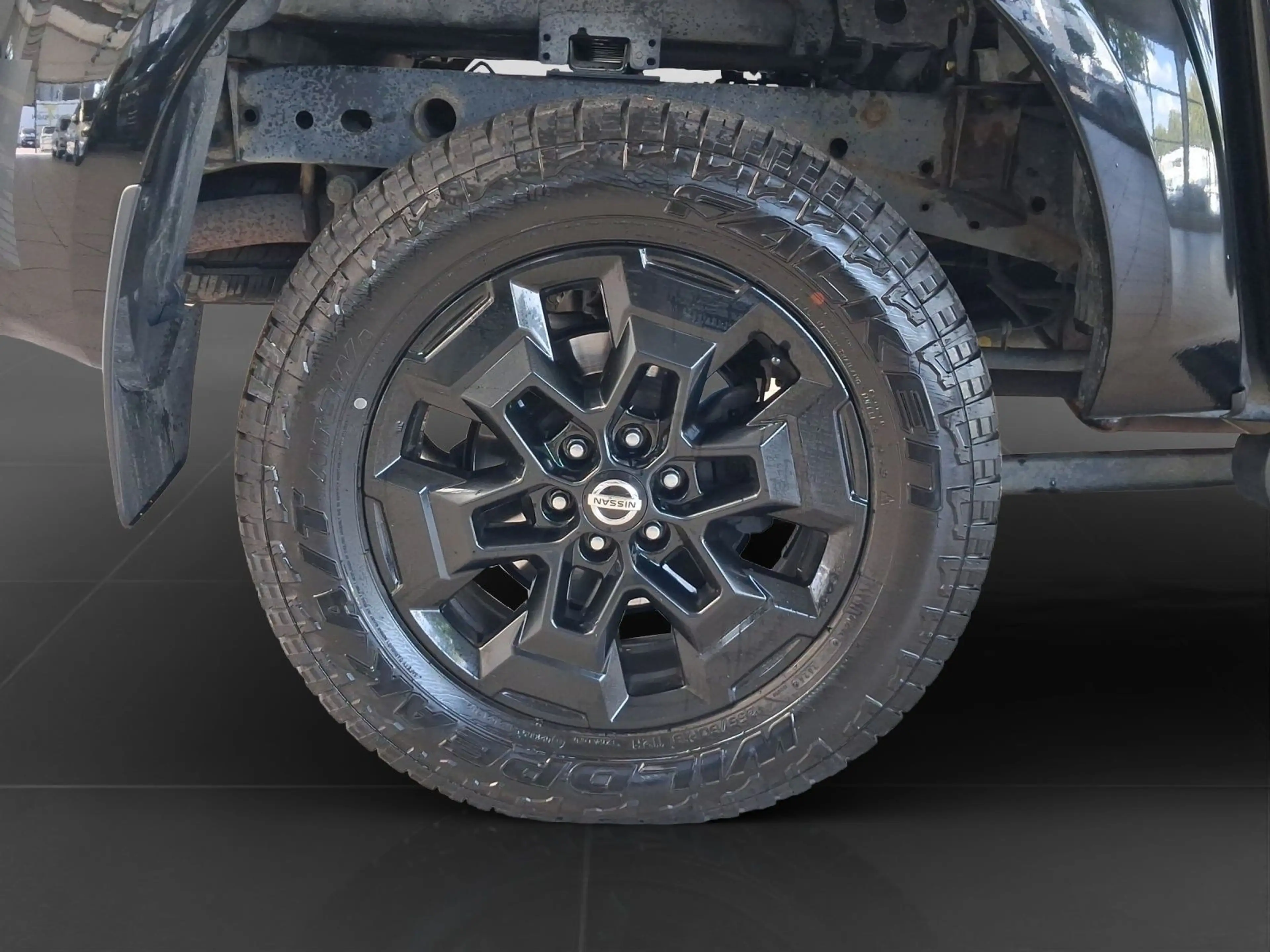 Nissan Navara NP300 2.3 dCi 4x4 N-GUARD LEDER LM18 AHK — photo 7