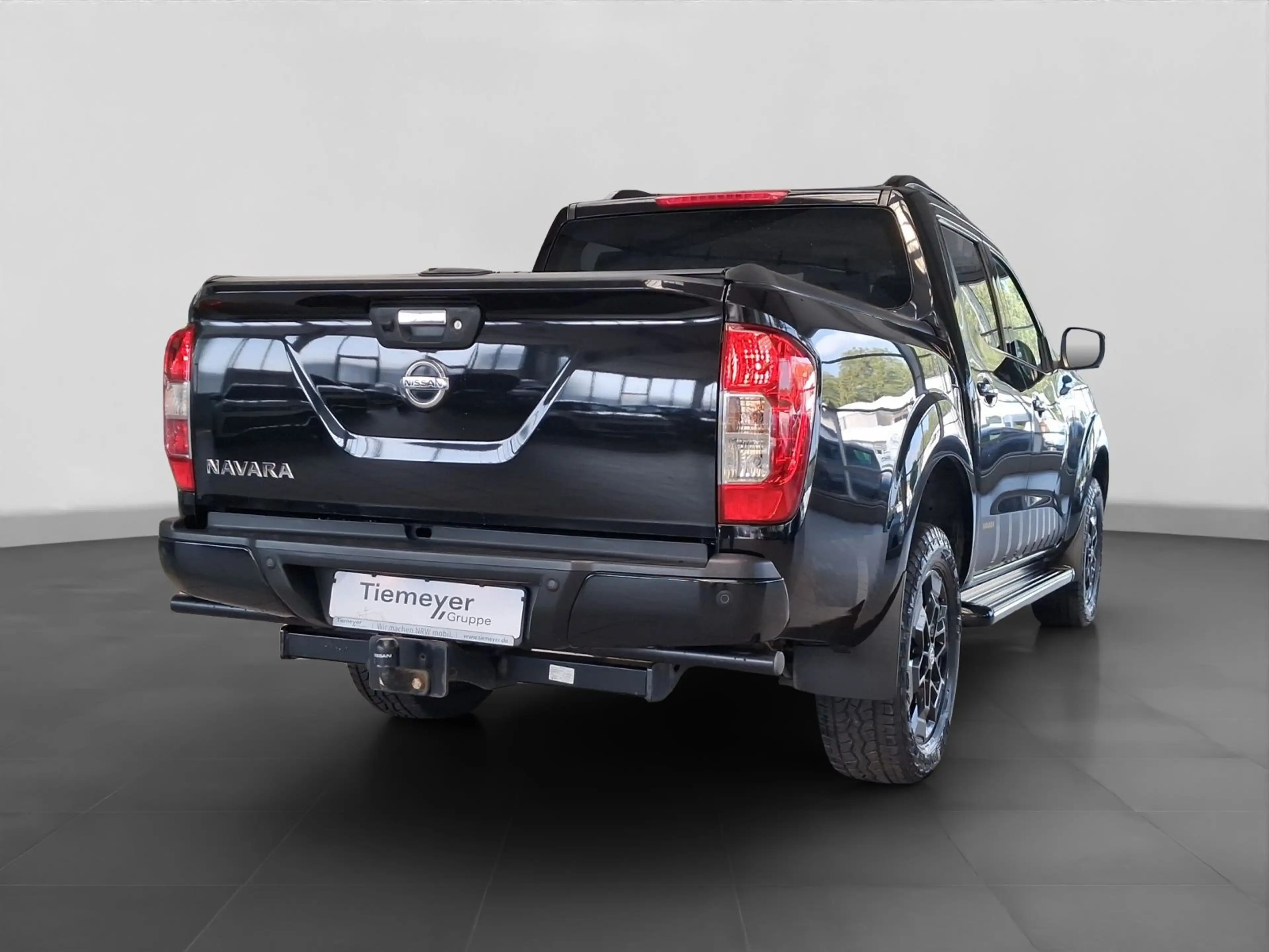Nissan Navara NP300 2.3 dCi 4x4 N-GUARD LEDER LM18 AHK — photo 3