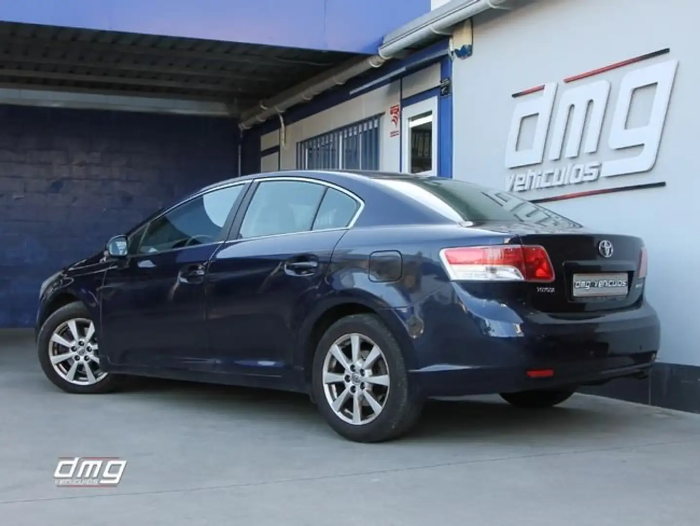 Toyota Avensis 150D Advance Azul - 2