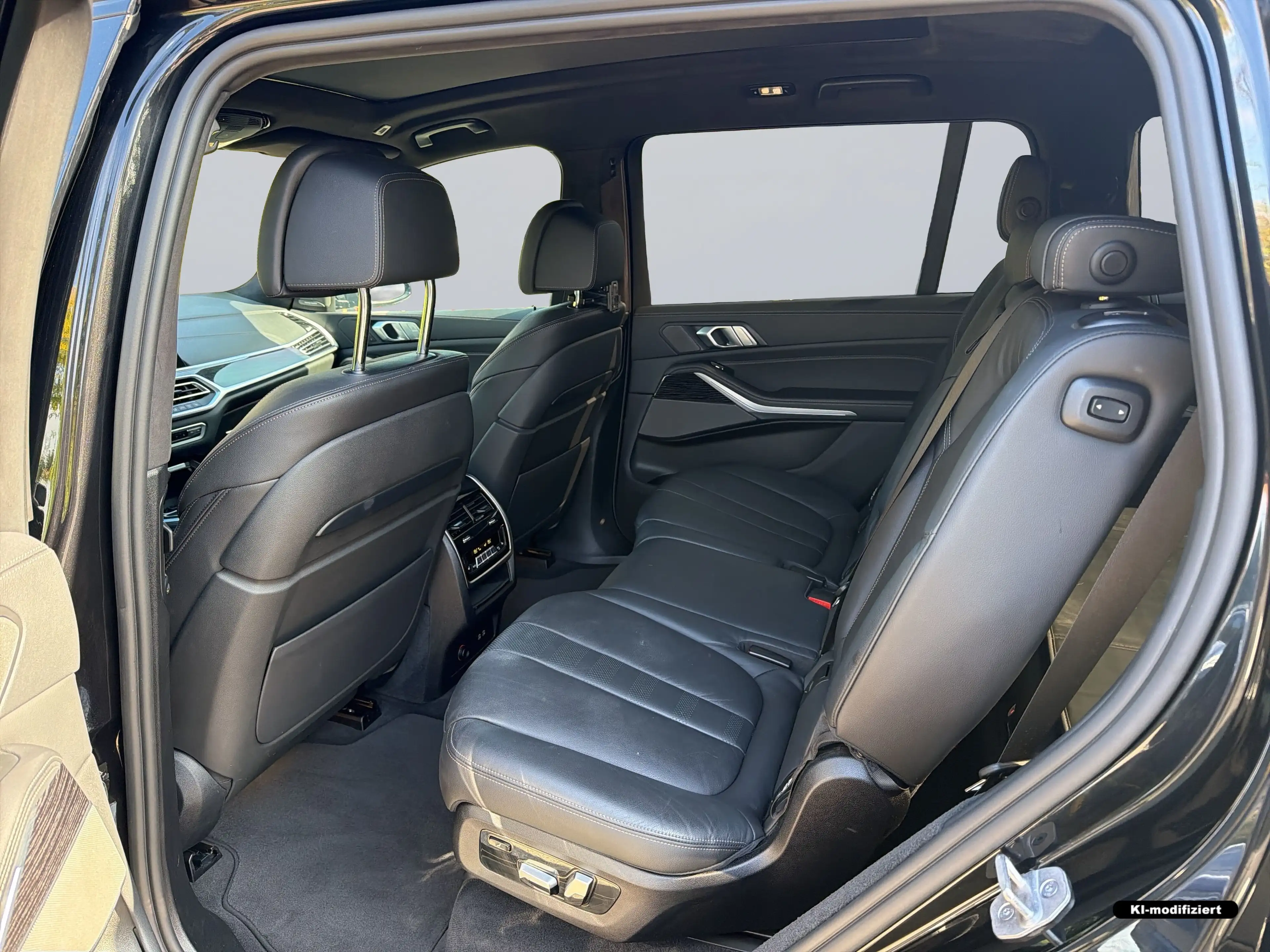 BMW X7 xDrive40d M Sport*AHK*Softclose*Komfortsitz*Driv A — photo 9