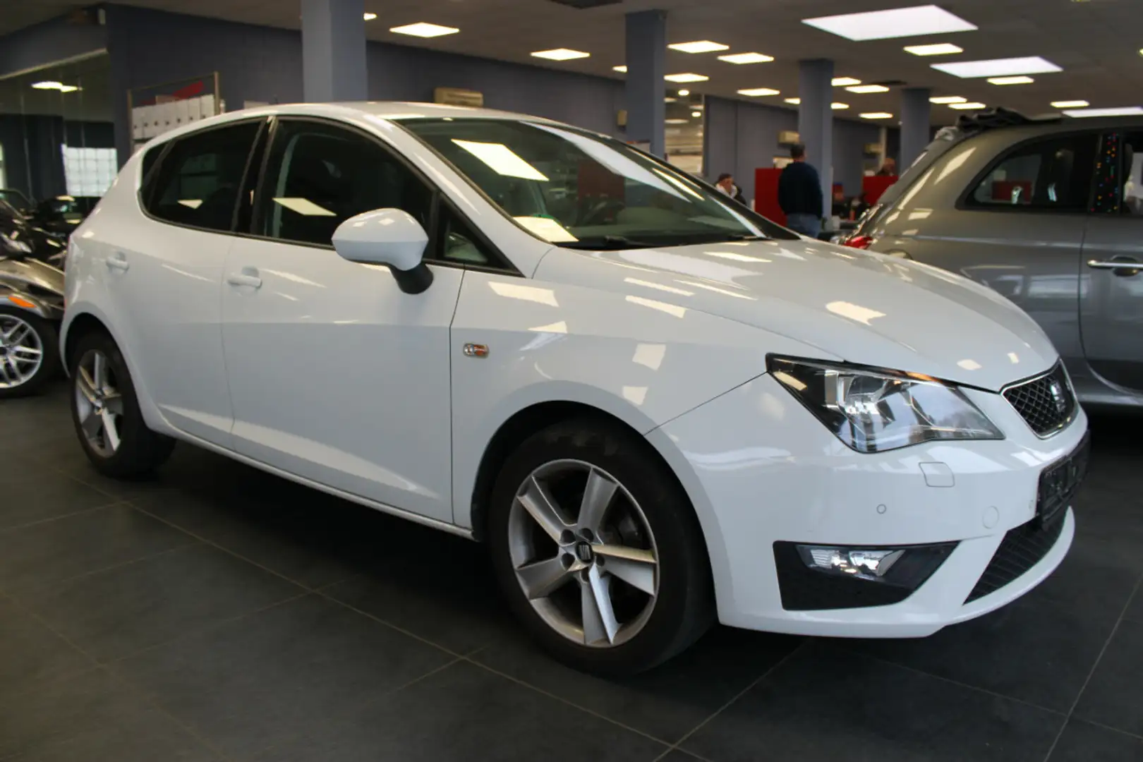 SEAT Ibiza 1.2 TSI FR Weiß - 1