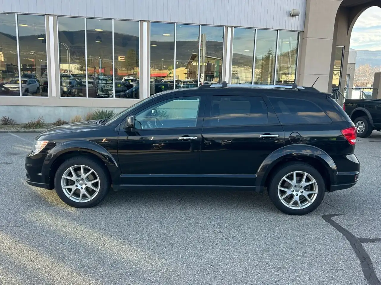 Dodge Journey снимка Dodge Journey