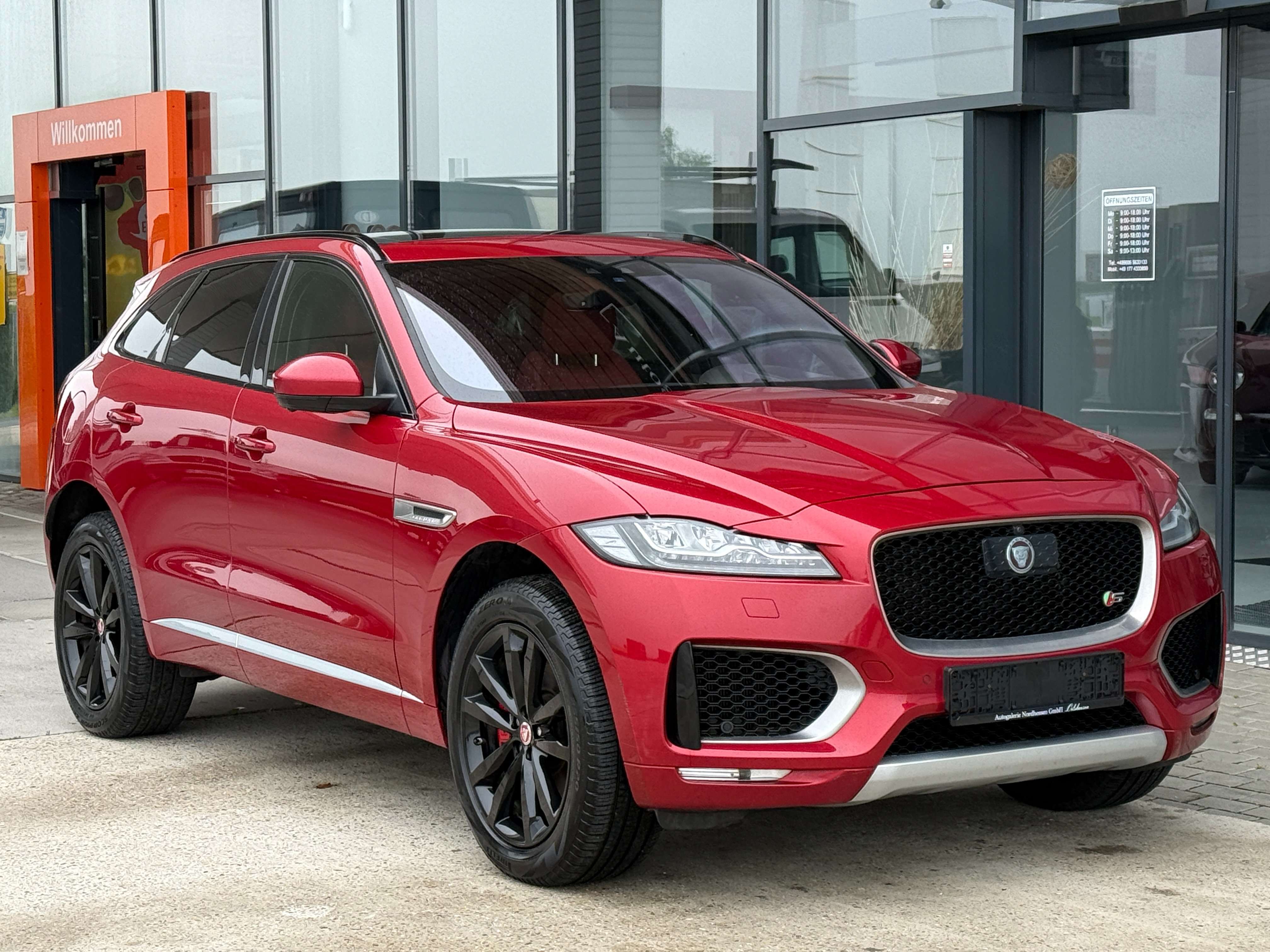 Second hand Jaguar F-Pace 