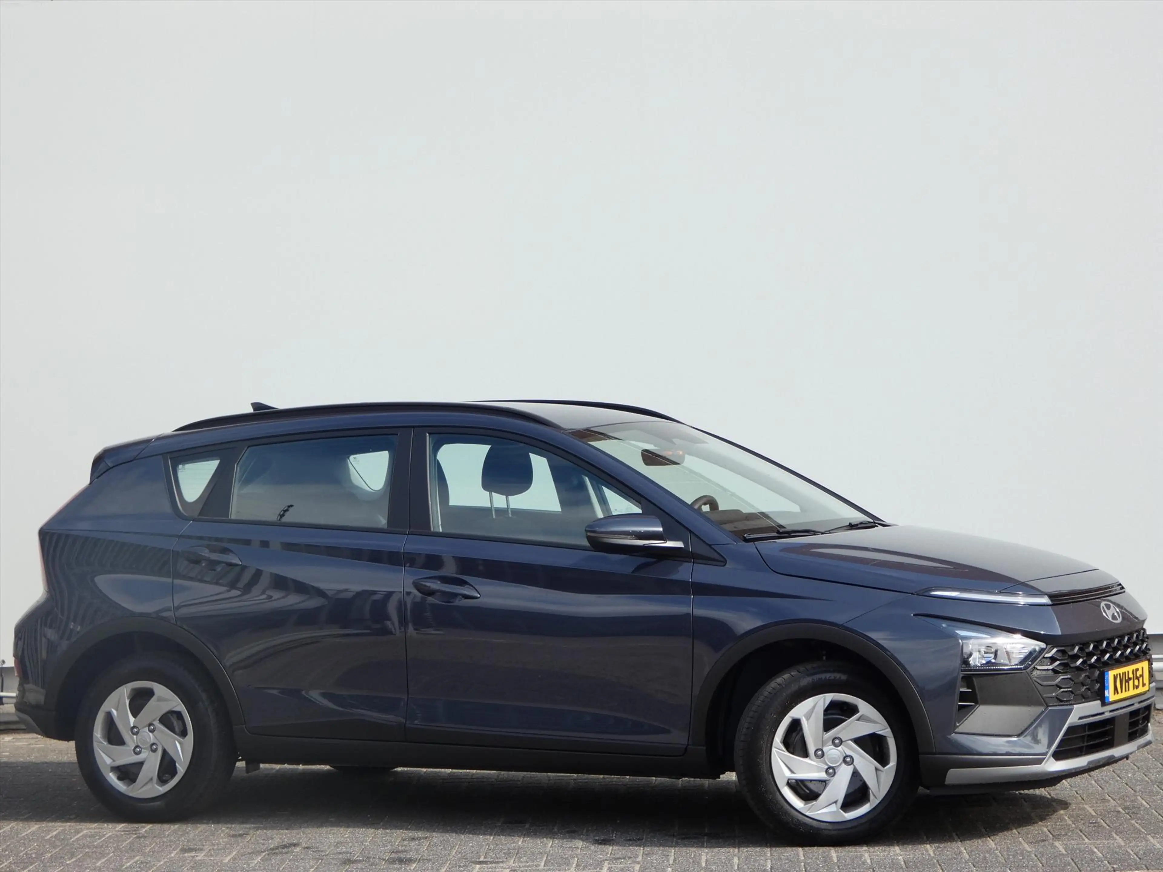 Hyundai BAYON 1.0 T-GDI 48V 100PK i-Motion — photo 2