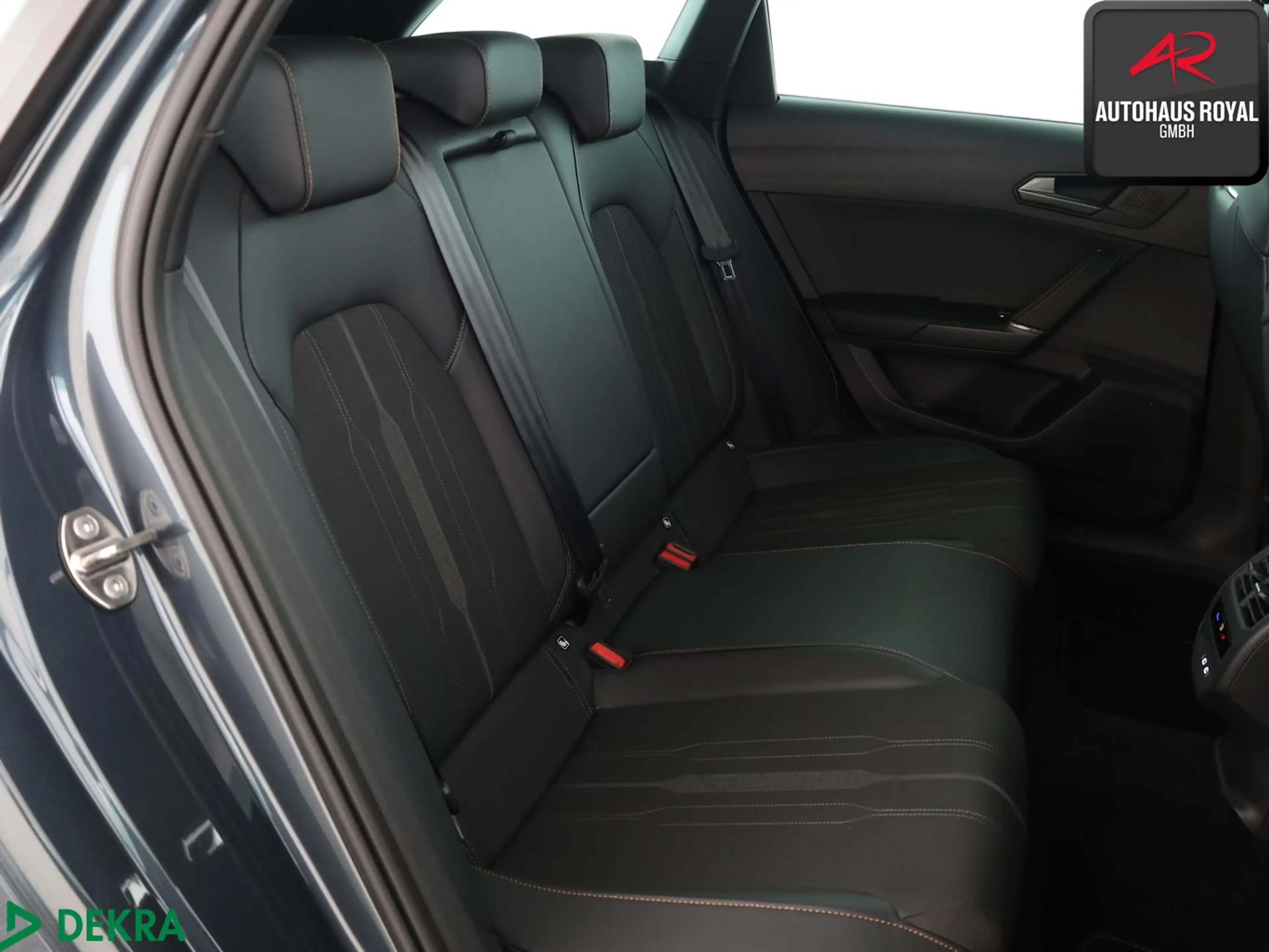 CUPRA Leon ST 1.4 TSI e-Hybrid MATRIX,PARKLENK,MEMORY — photo 13