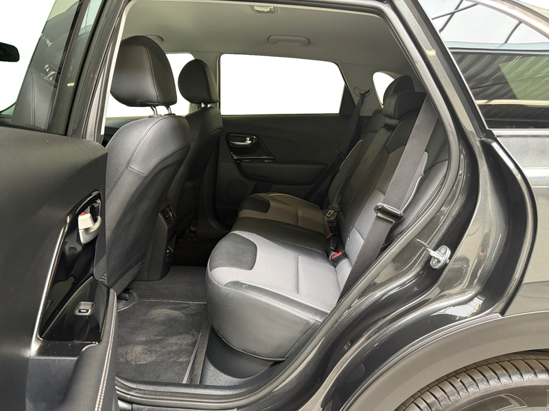Kia e-Niro DynamicPlusLine 64 kWh I SOH 97,4% I Stoelverwarmi — photo 13