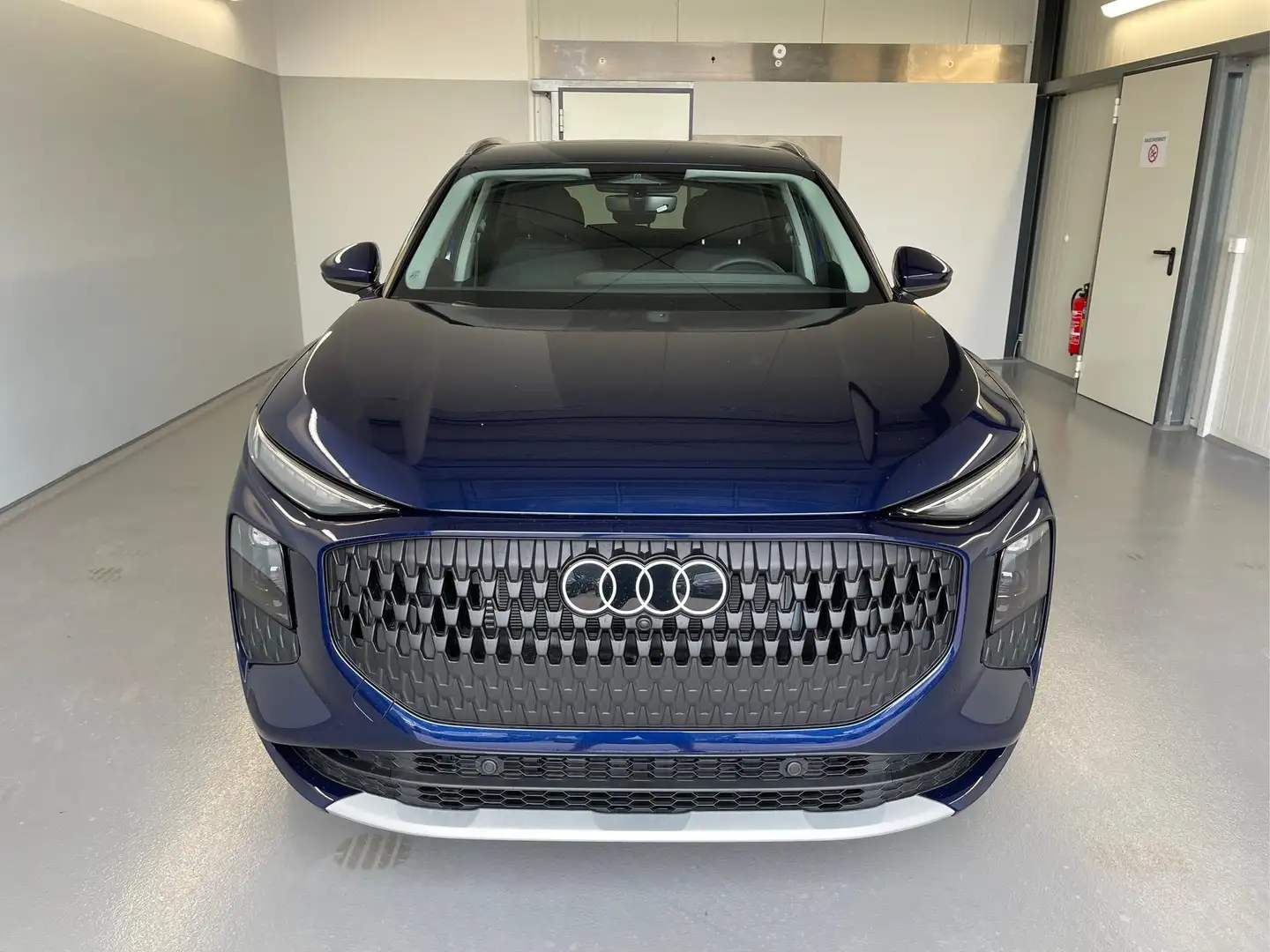 Audi Q3 NEU TFSI quattro Tech+AHK+LEDPlus+ACC+Kamera+Al... Blau - 2