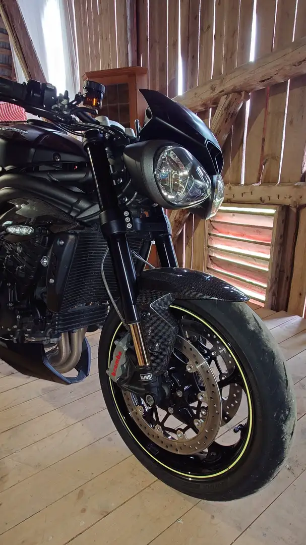 Triumph Speed Triple 1050 RS Negru - 2