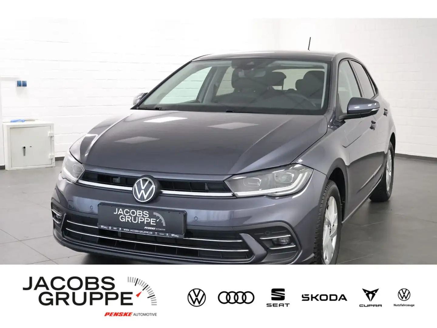 Volkswagen Polo VI 1.0 TSI Style Navi,Matrix,PDC,SHZ Grau - 2