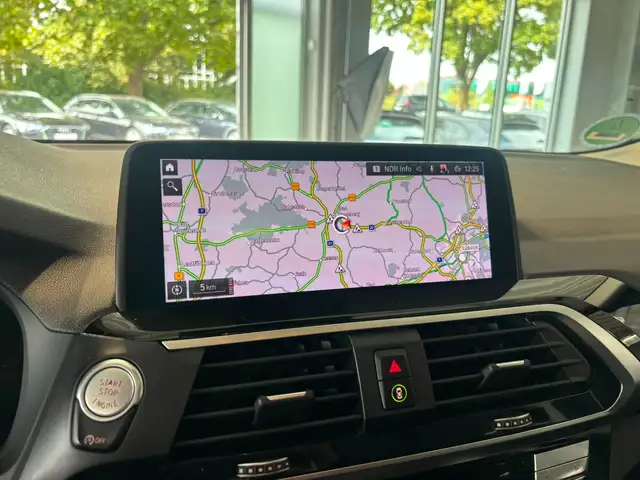 BMW X3 view 24