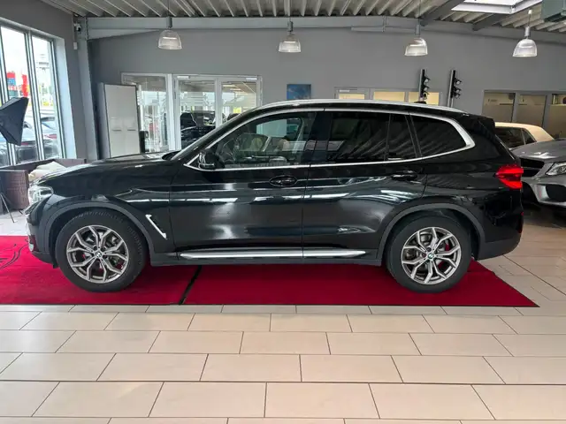 BMW X3 view 2