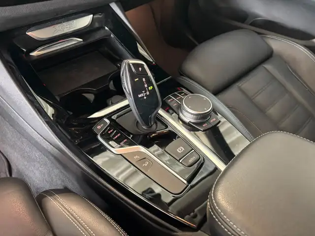BMW X3 view 22