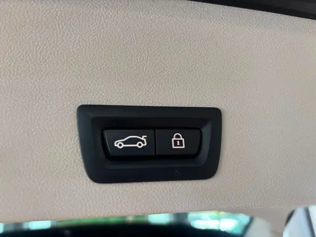 BMW X3 view 10