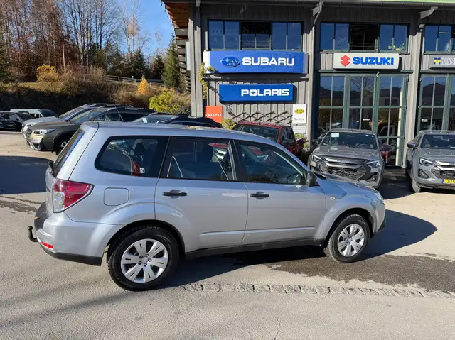 Subaru Forester Forester 2.0X Trend