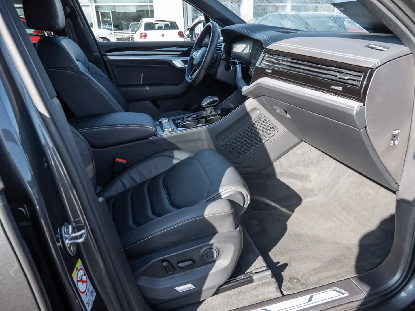 Volkswagen Touareg 3.0 V6 TDI Edition 4MOTION AID 360° Grau - 2
