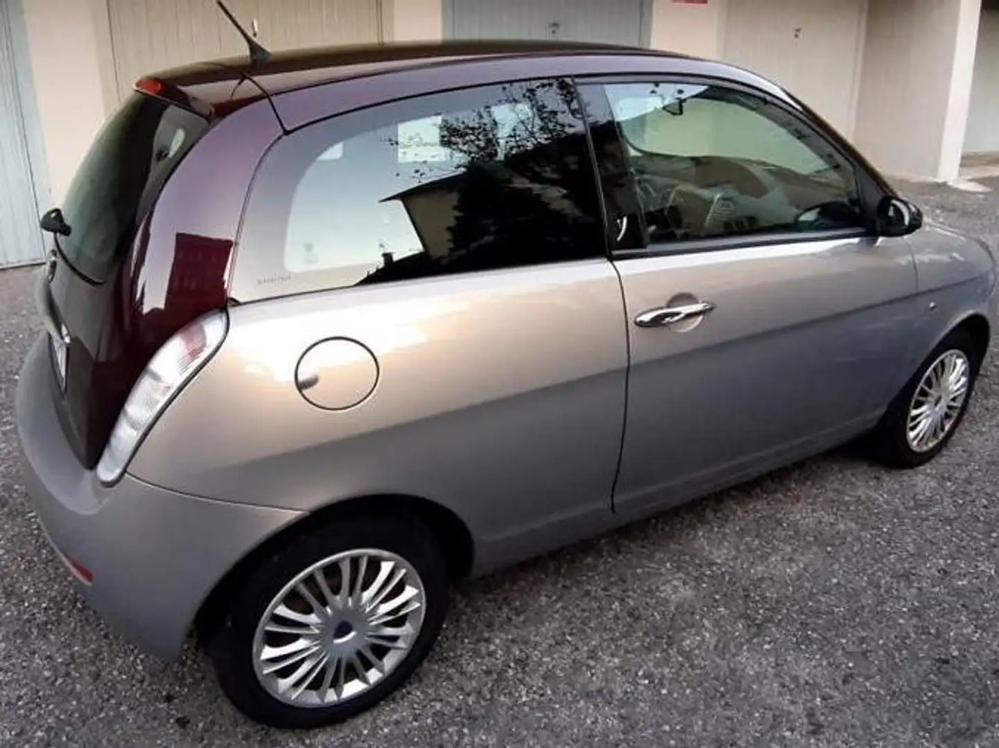 Lancia Ypsilon Ypsilon 1.2 8v Oro Plus Oro - 1