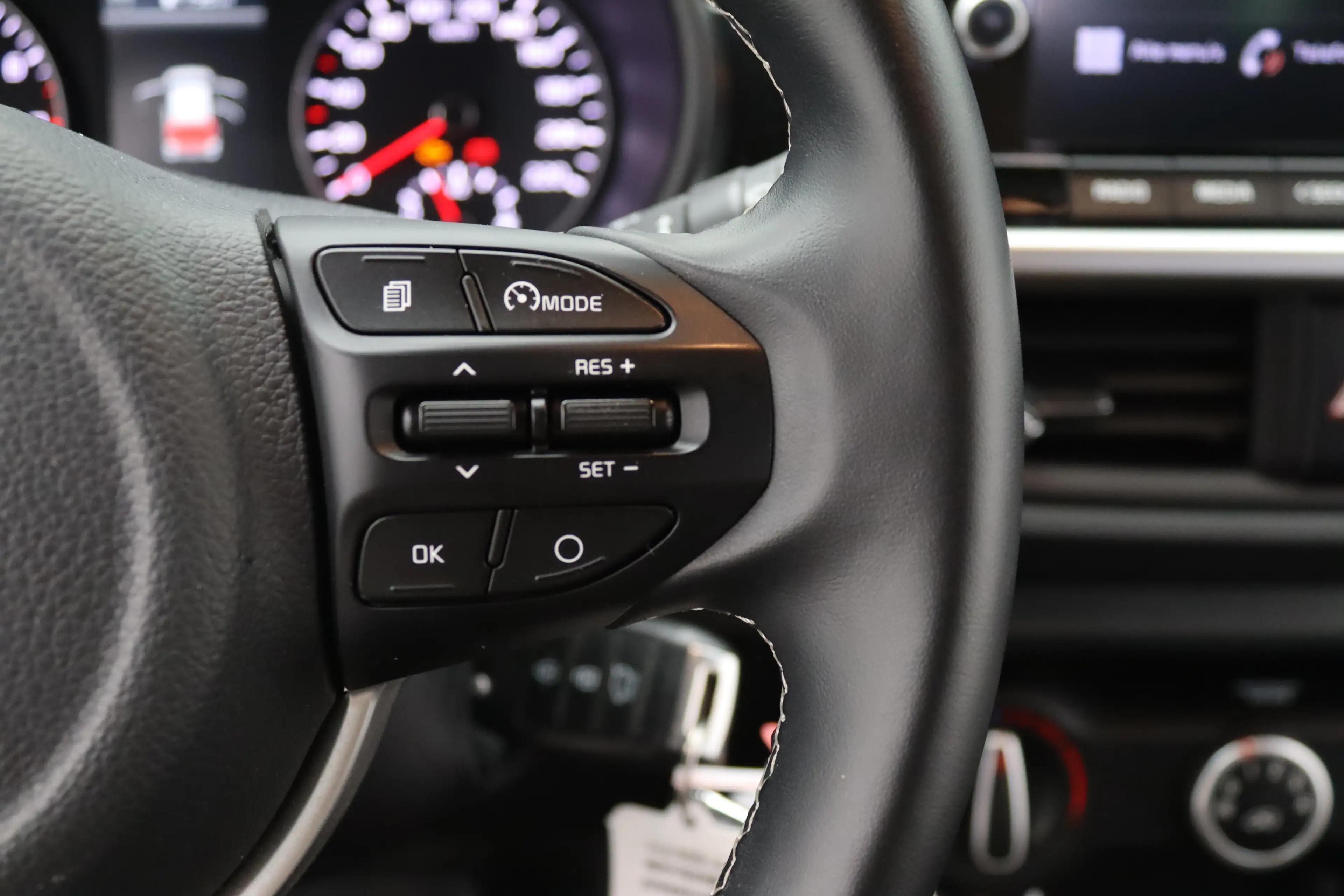 Kia Picanto 1.0 DPi DynamicLine | Achterbank in delen neerklap — photo 18