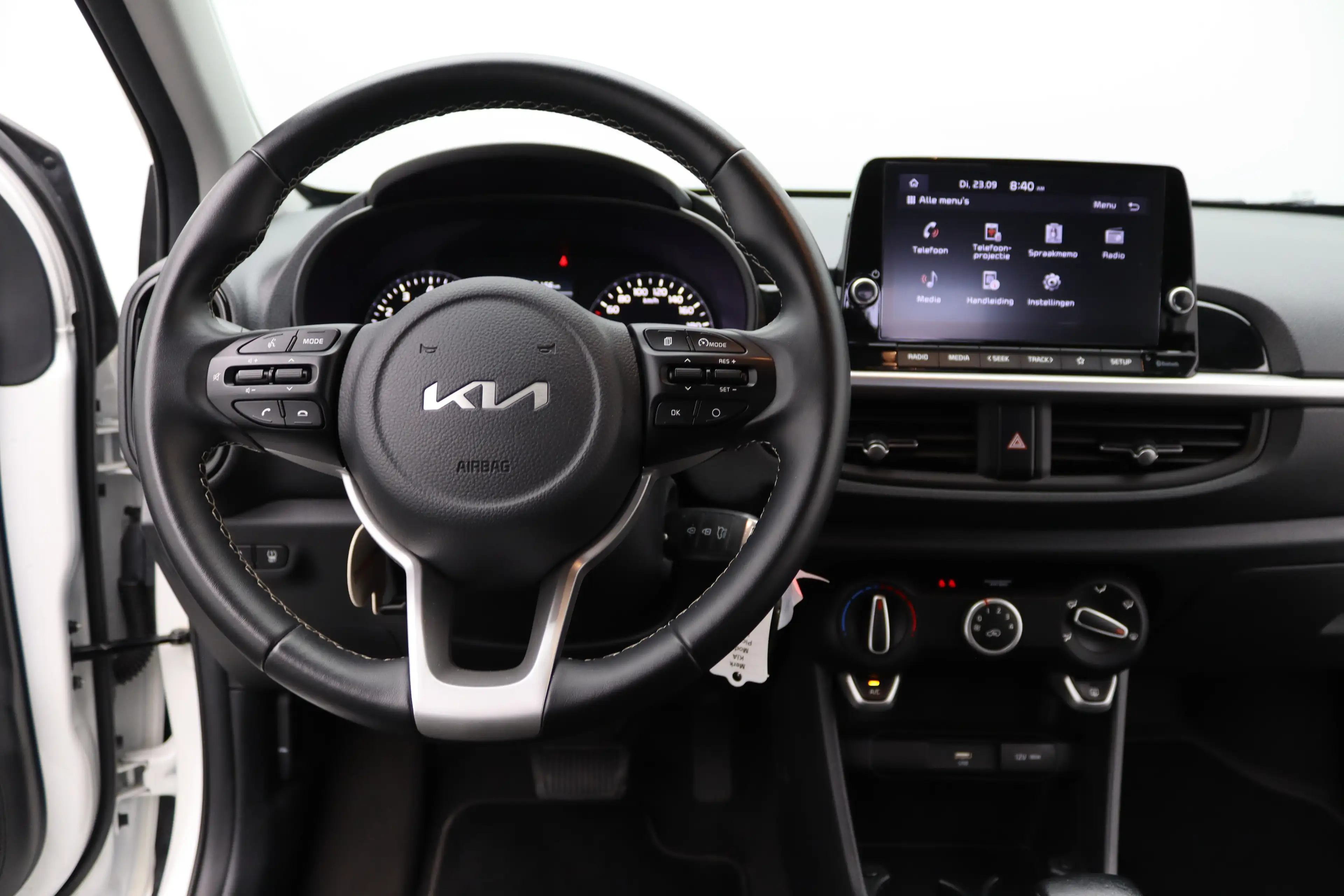 Kia Picanto 1.0 DPi DynamicLine | Achterbank in delen neerklap — photo 35