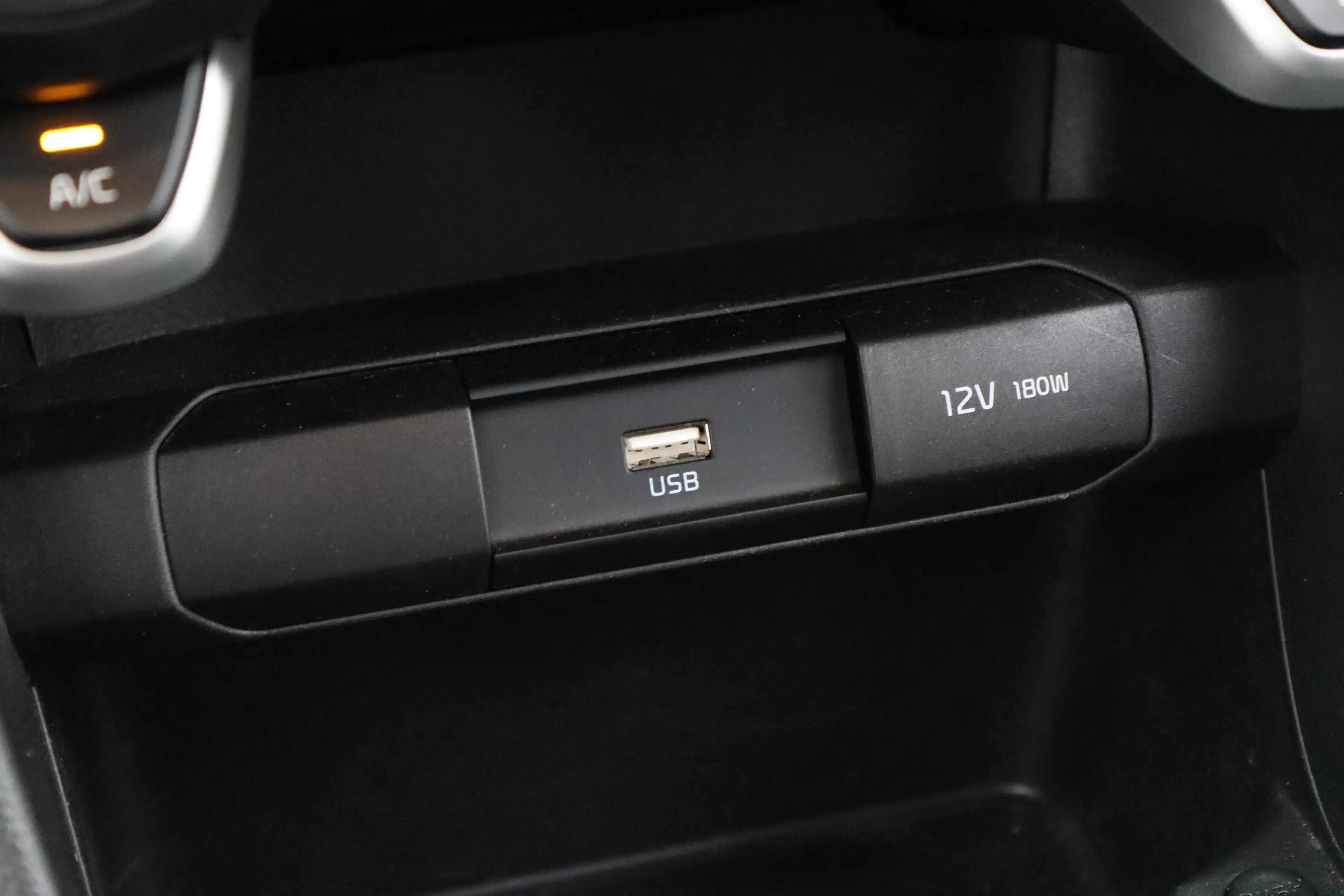 Kia Picanto 1.0 DPi DynamicLine | Achterbank in delen neerklap — photo 21