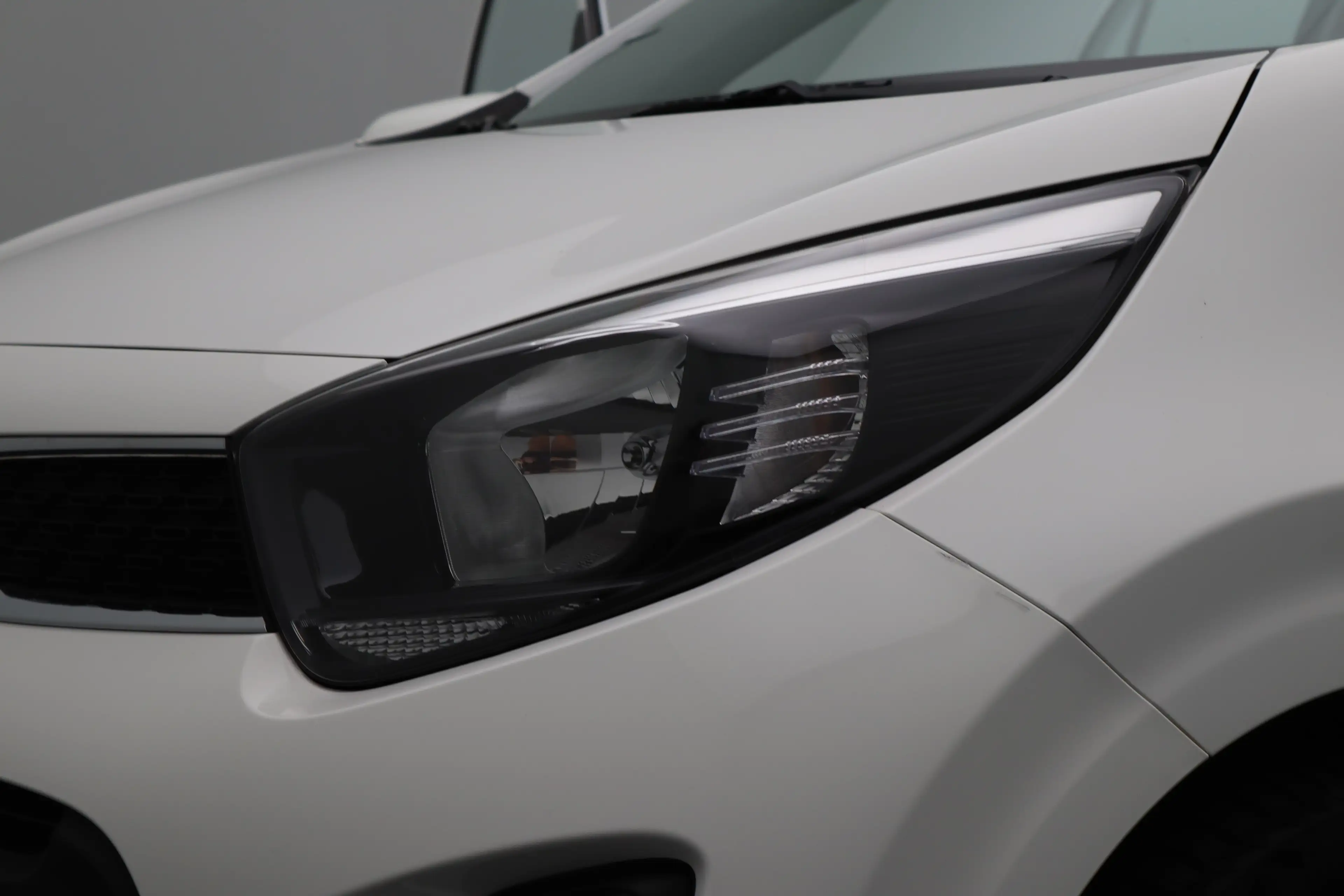 Kia Picanto 1.0 DPi DynamicLine | Achterbank in delen neerklap — photo 25