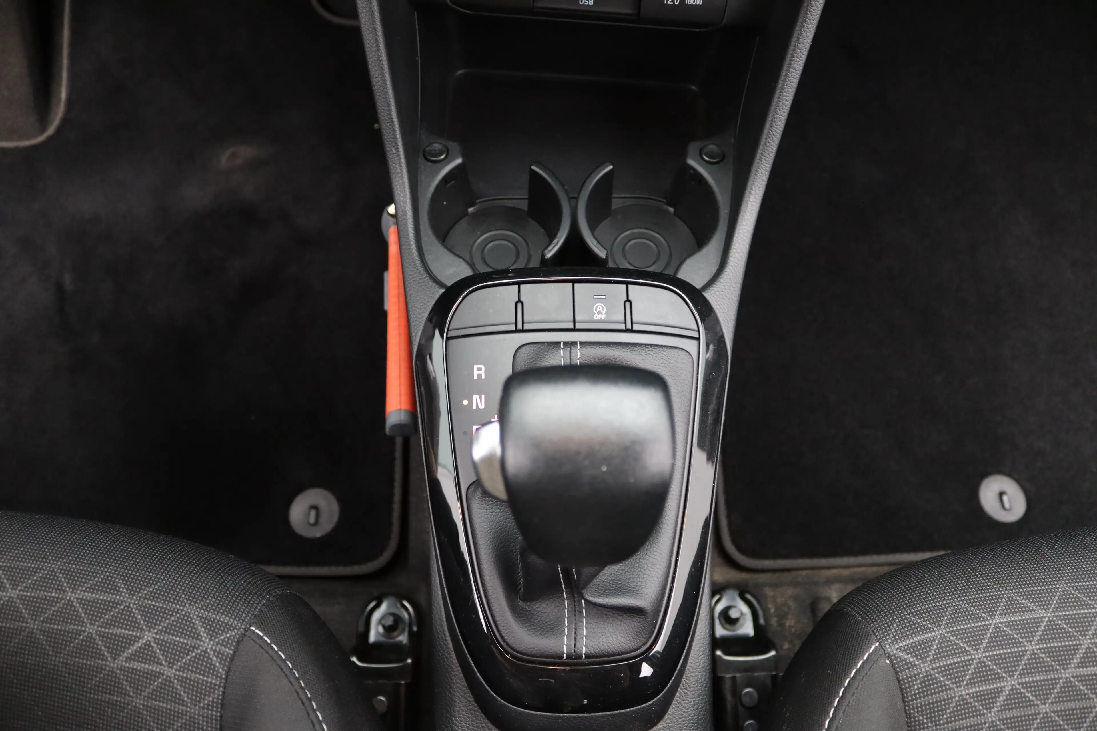 Kia Picanto 1.0 DPi DynamicLine | Achterbank in delen neerklap — photo 29