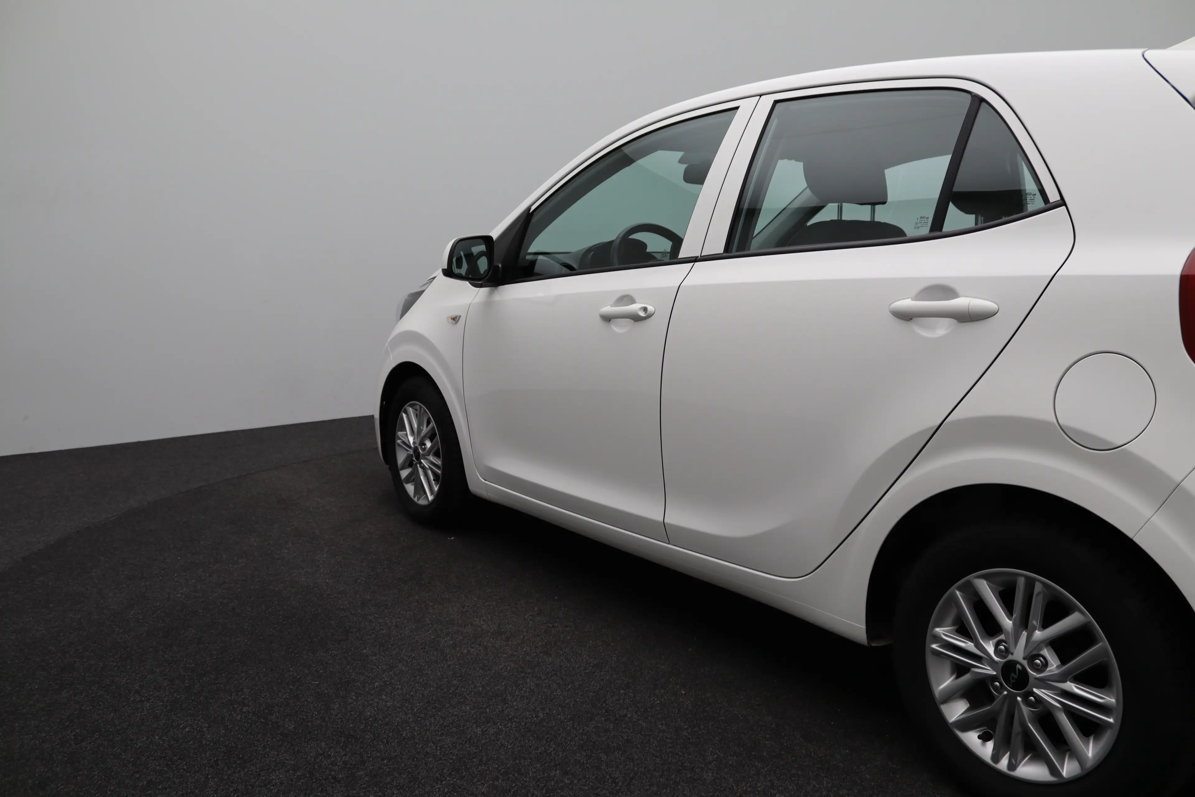Kia Picanto 1.0 DPi DynamicLine | Achterbank in delen neerklap — photo 8