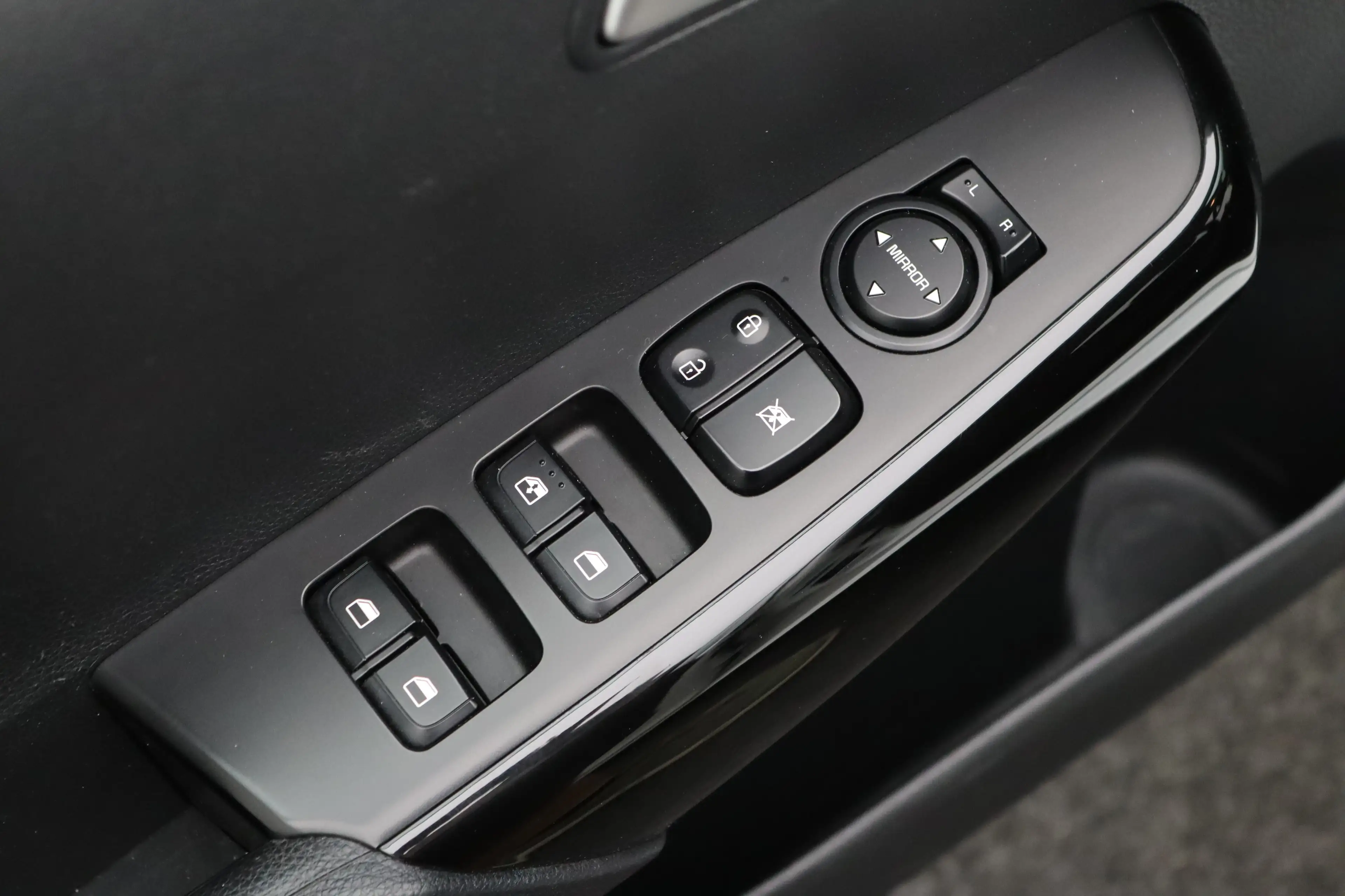 Kia Picanto 1.0 DPi DynamicLine | Achterbank in delen neerklap — photo 20