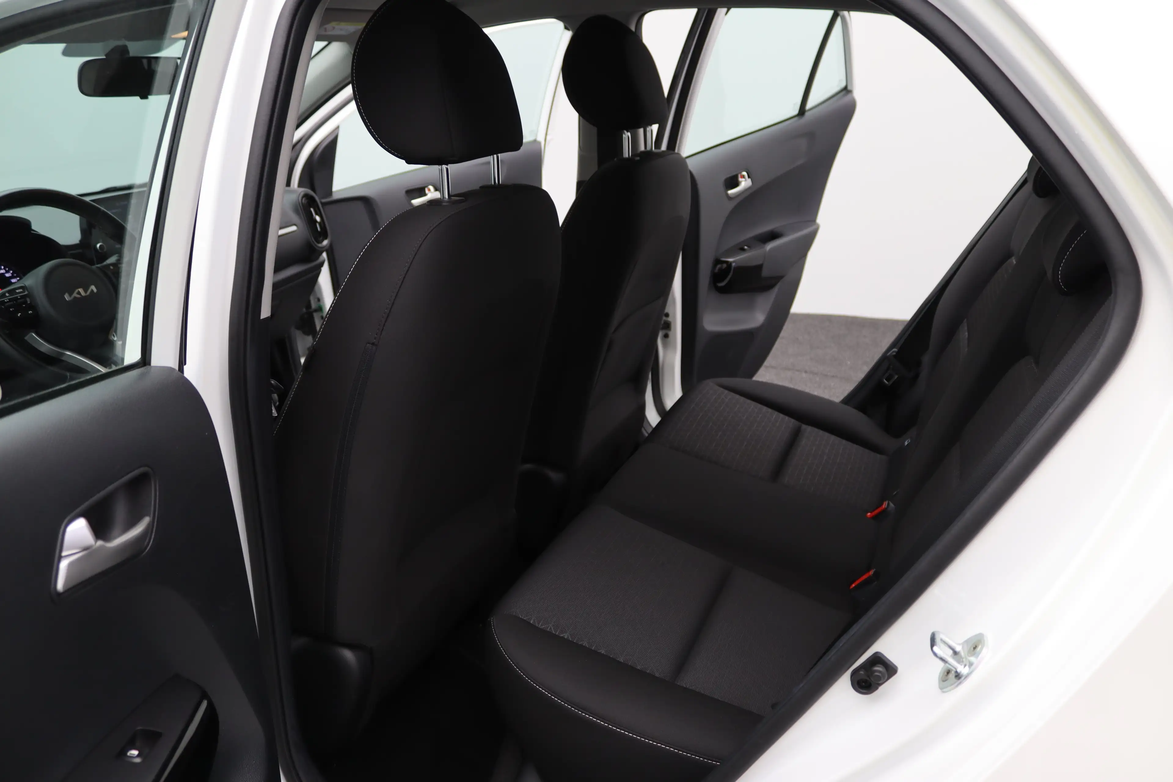 Kia Picanto 1.0 DPi DynamicLine | Achterbank in delen neerklap — photo 31