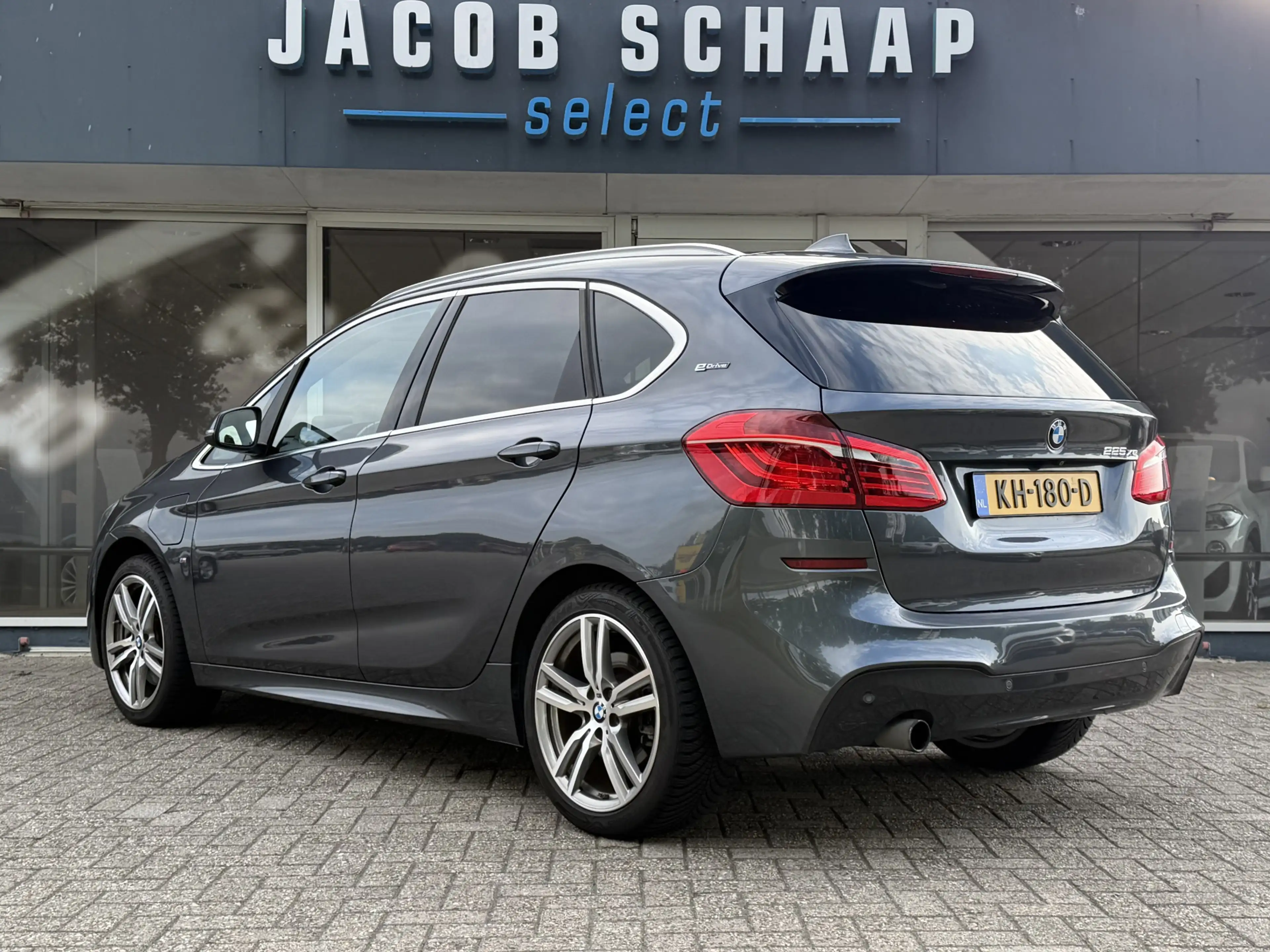 BMW 225 2-serie Active Tourer 225xe iPerformance / Leder / — photo 14