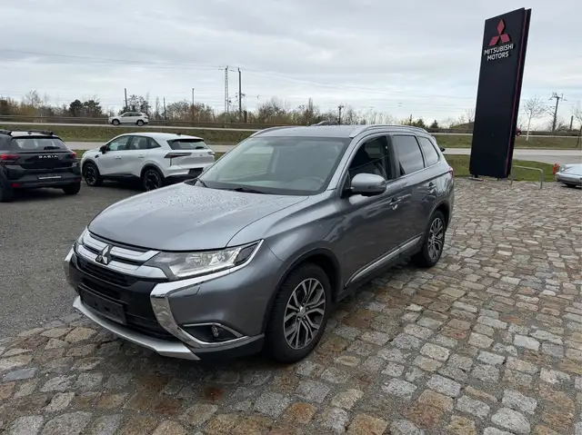 Mitsubishi Outlander 2.2 DI-D Edition 100