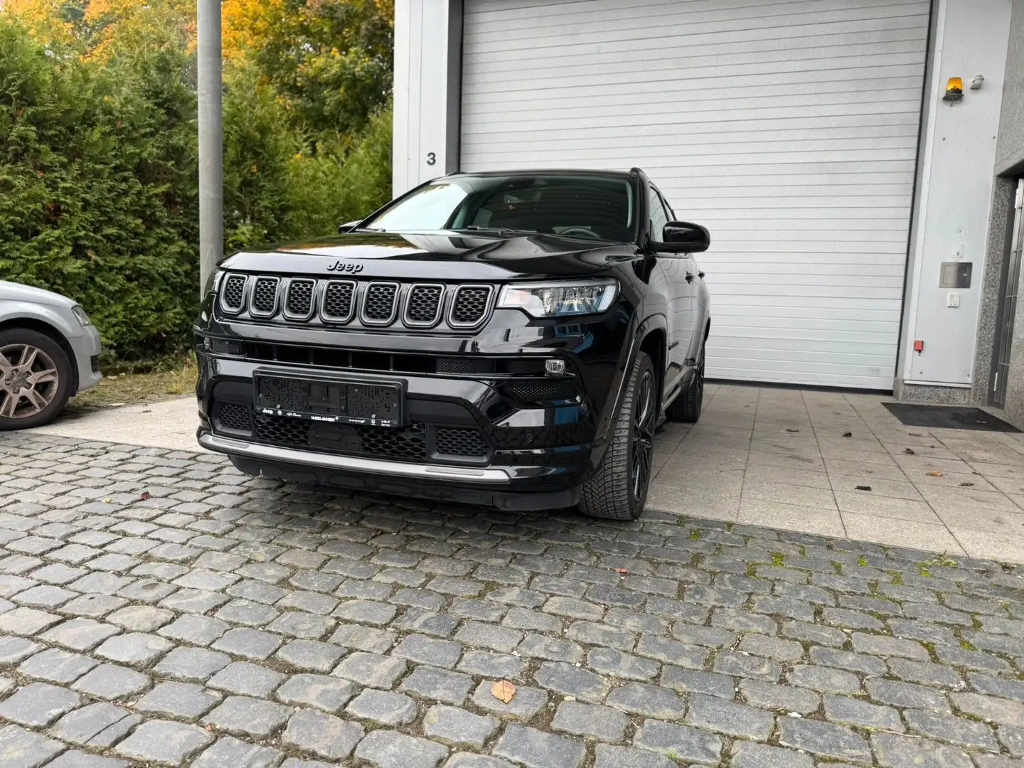 Jeep Compass S Mild-Hybrid FWD *APPLE CARPLAY*NAVI*KL Noir - 1