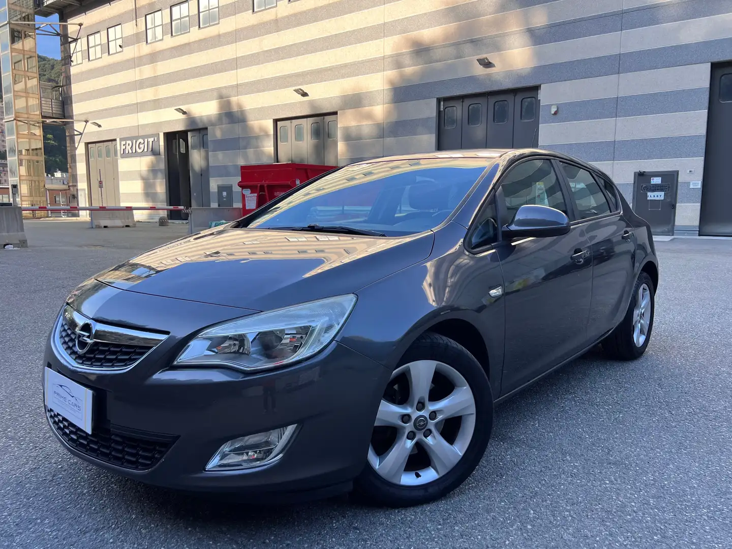 Opel Astra Astra 5p 1.7 cdti Cosmo 110cv Grigio - 1