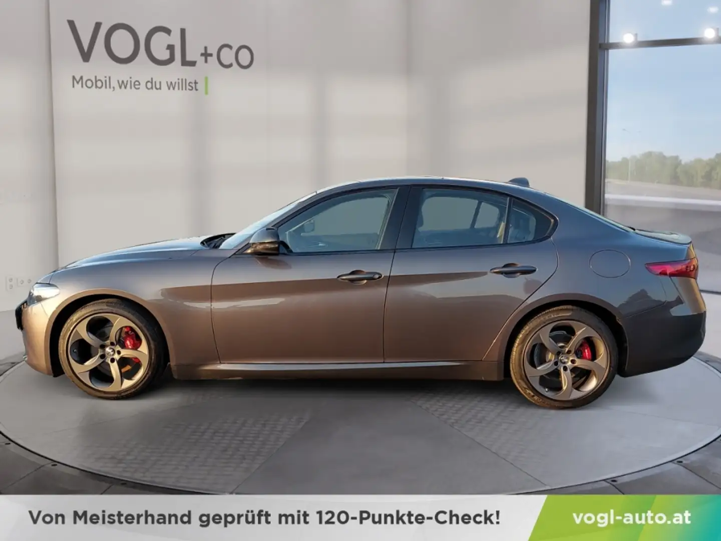 Alfa Romeo Giulia B-Tech 2,2 Diesel 160 RWD Grau - 2