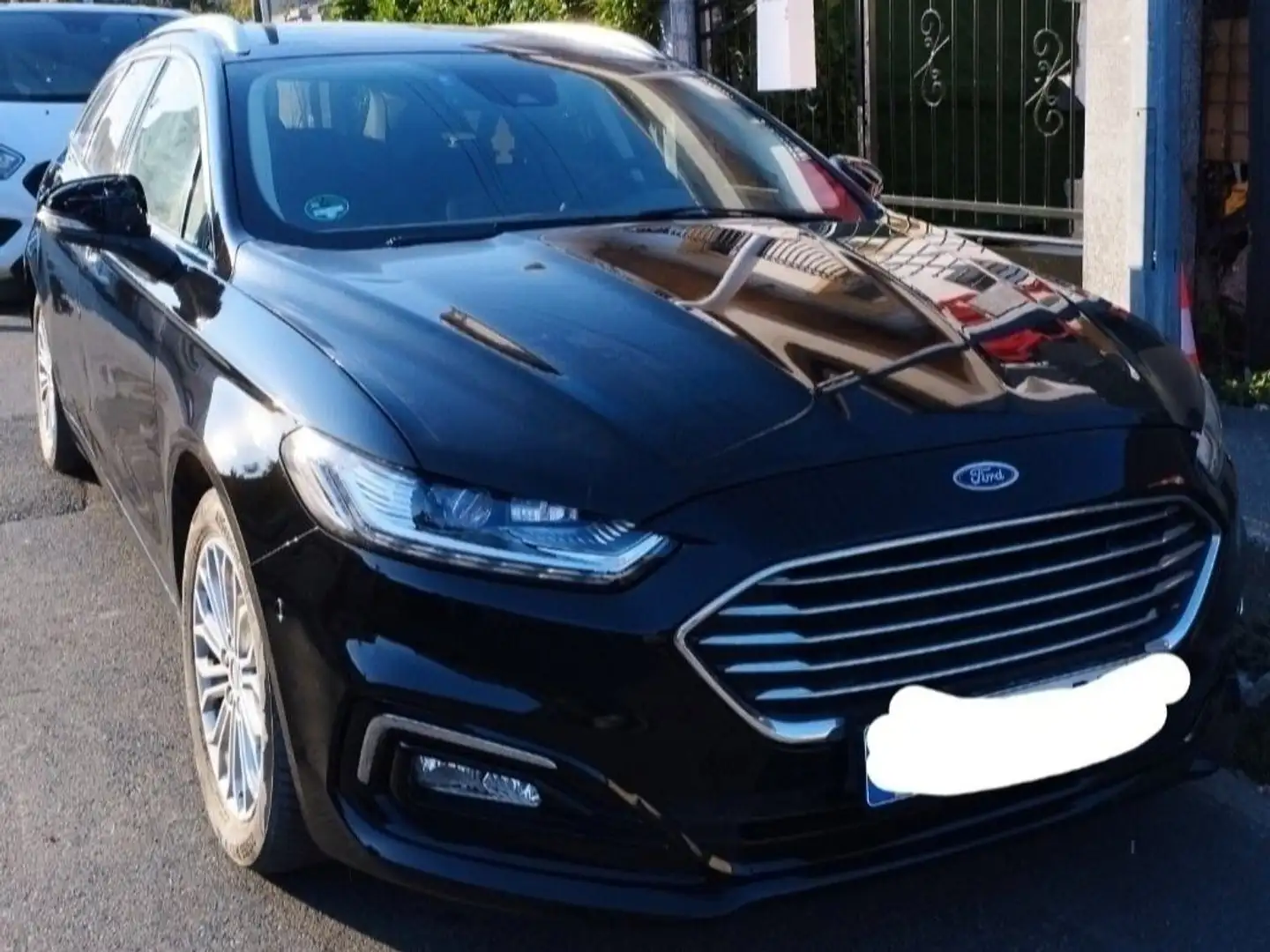 Ford Mondeo Hybride titanium business 187cv Noir - 1