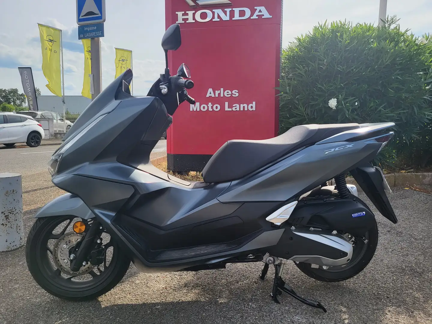 Honda PCX 125 Gris - 1
