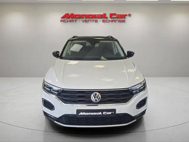 Volkswagen T-Roc view 10