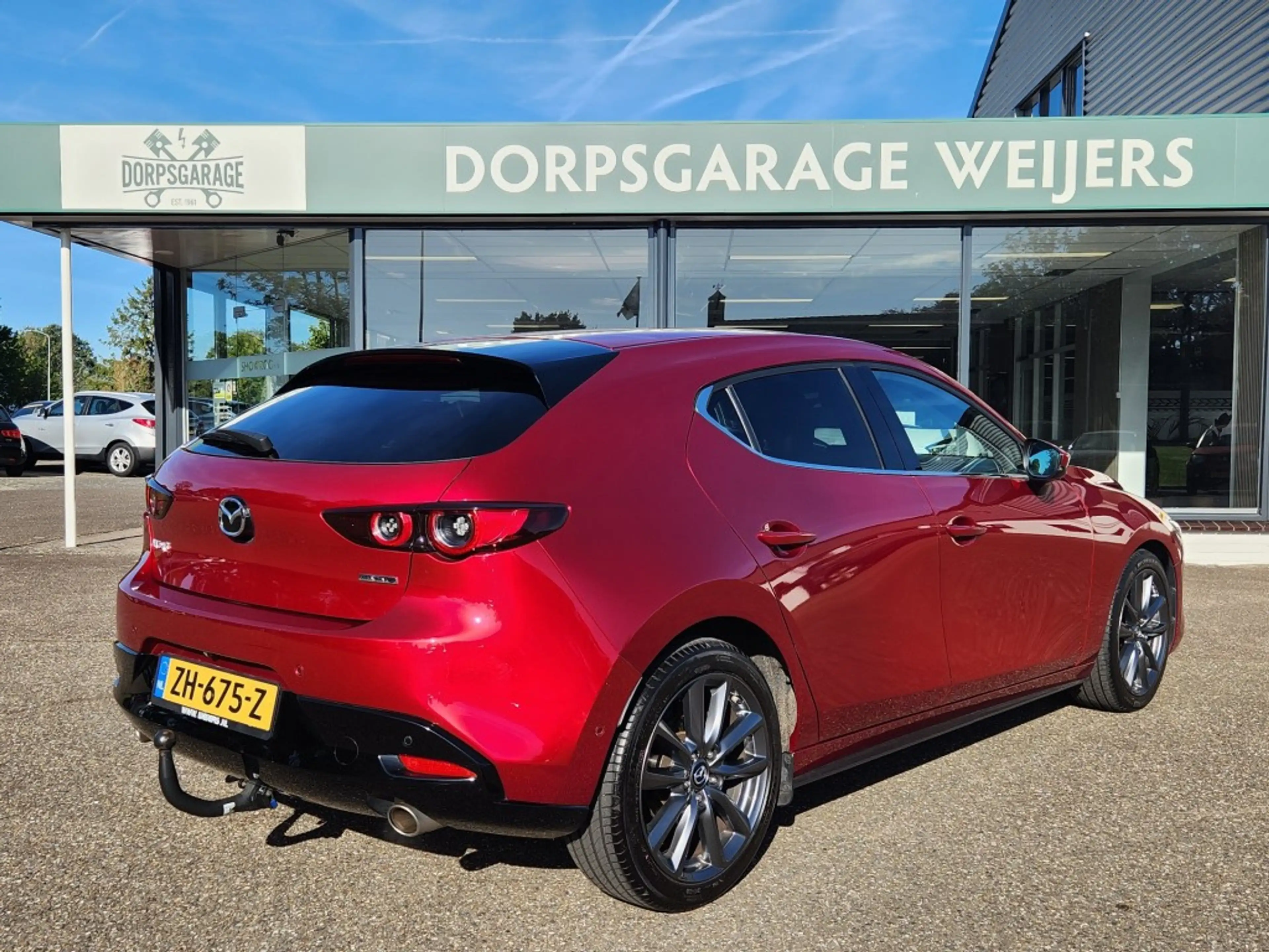 Mazda 3 2.0 Skyactiv G Luxury, Trekhaak, BOSE, Leder, 360 — photo 2