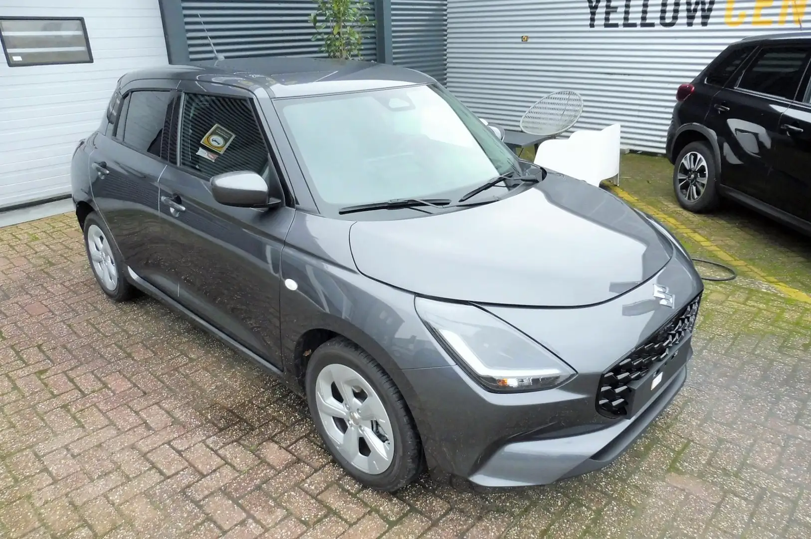 Suzuki Swift 1.2 Select Smart Hybrid Grijs - 2