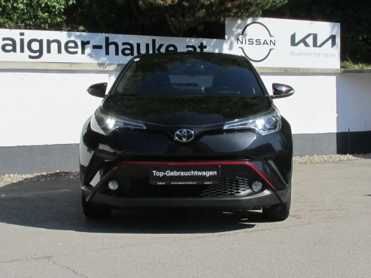 Toyota C-HR 1,2T C-ENTER Schwarz - 2