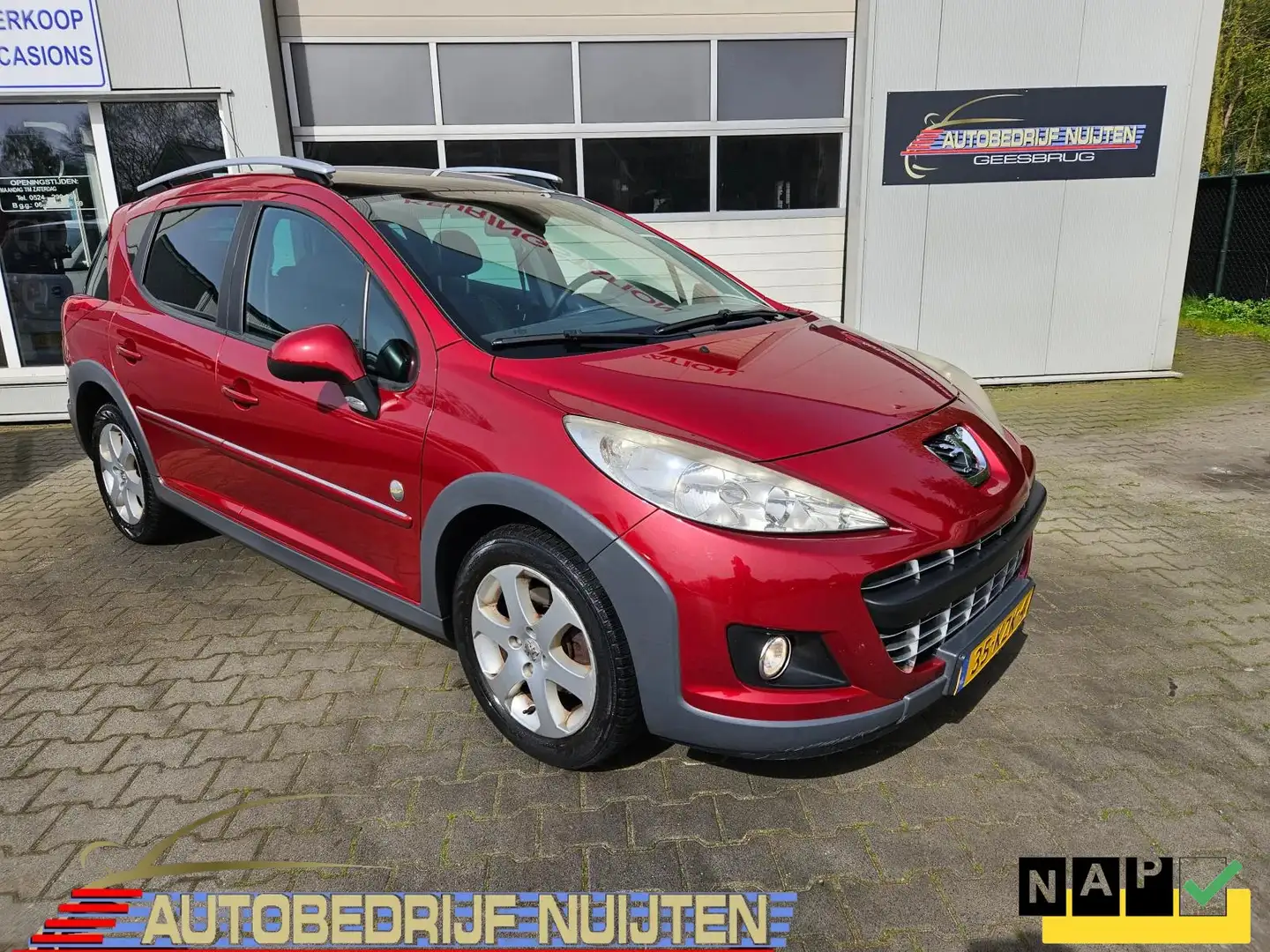 Peugeot 207 SW Outdoor 1.6 VTi Rood - 1