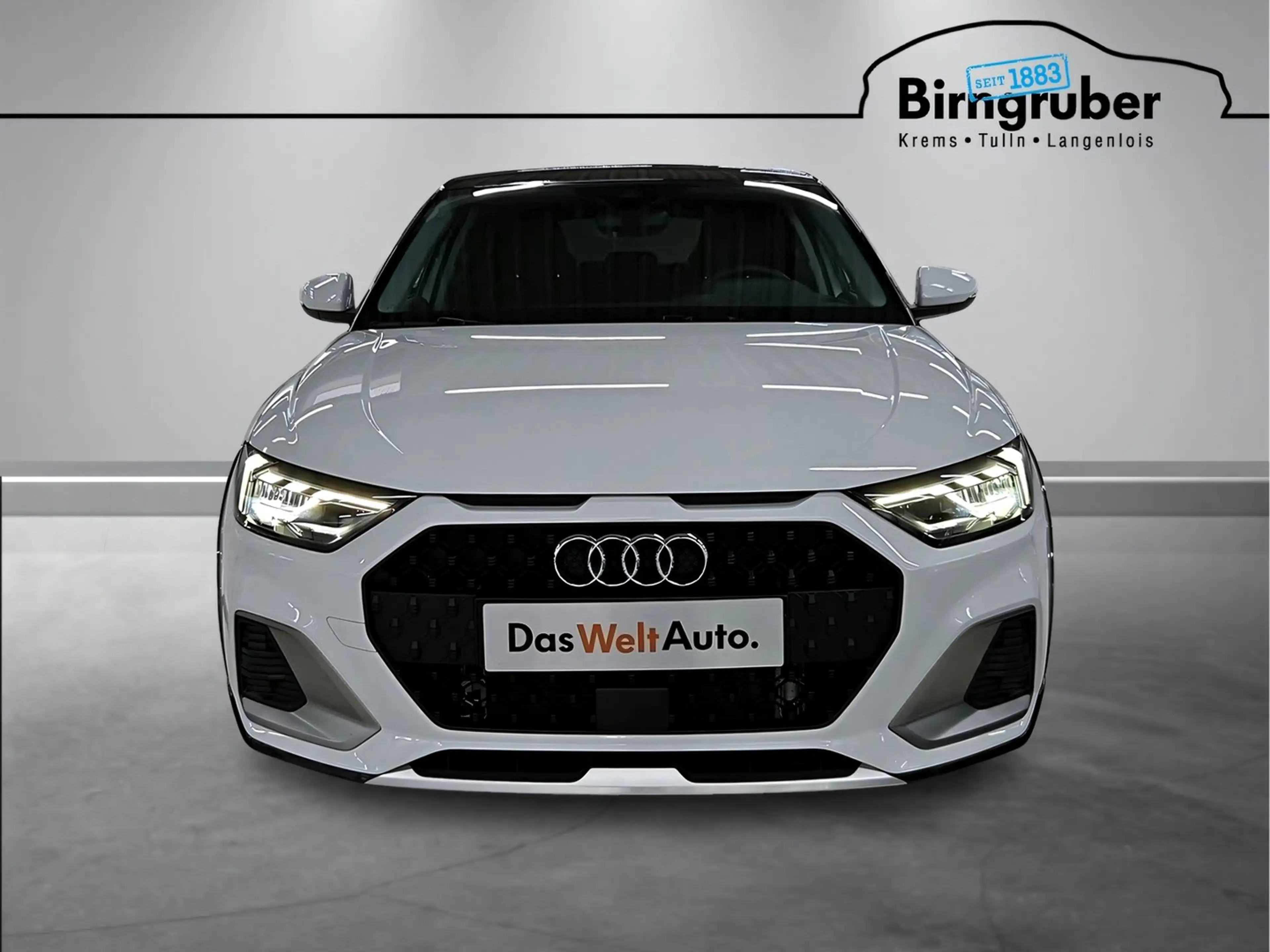 Audi A1 30 TFSI intense — photo 2