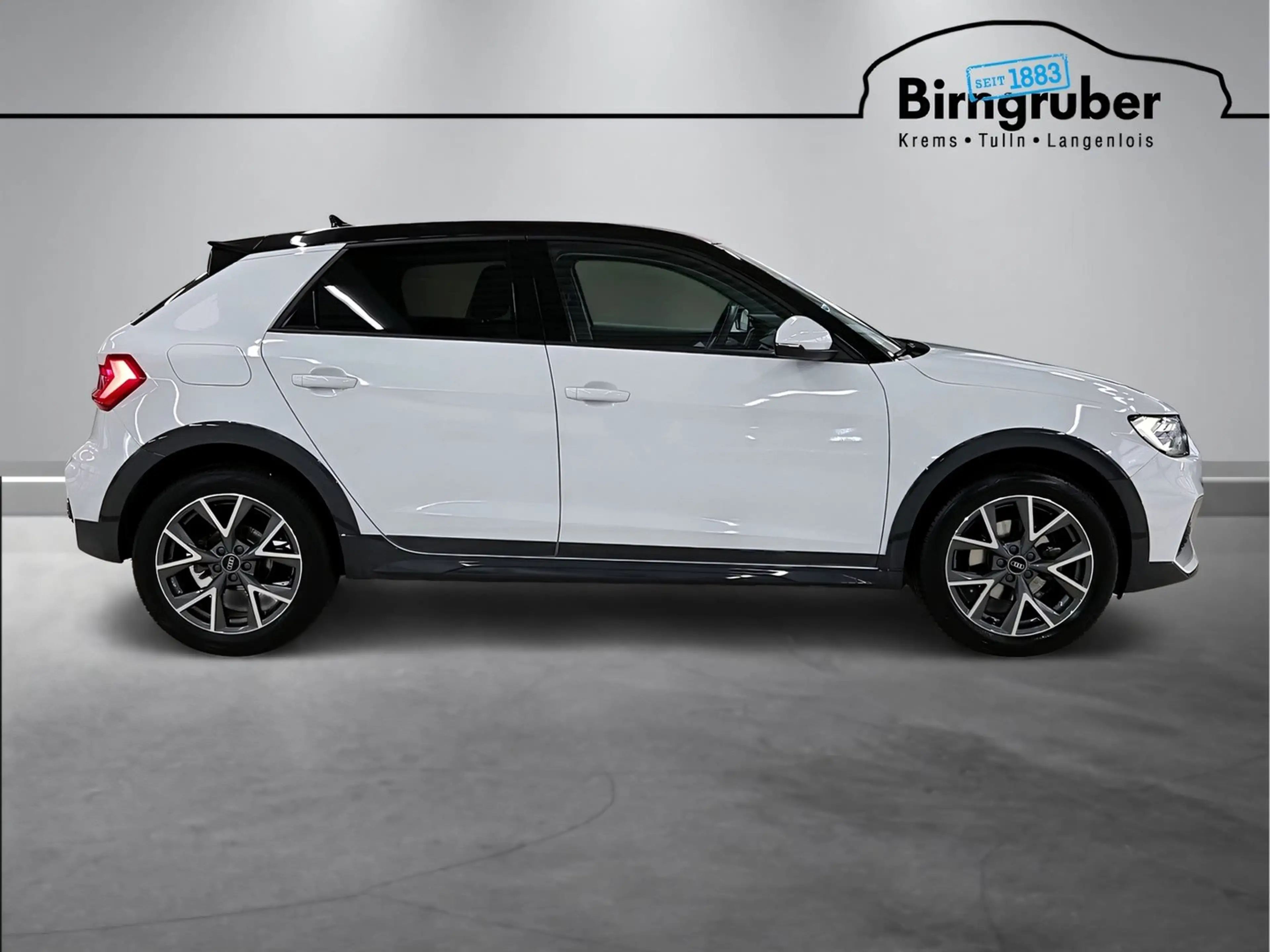Audi A1 30 TFSI intense — photo 3