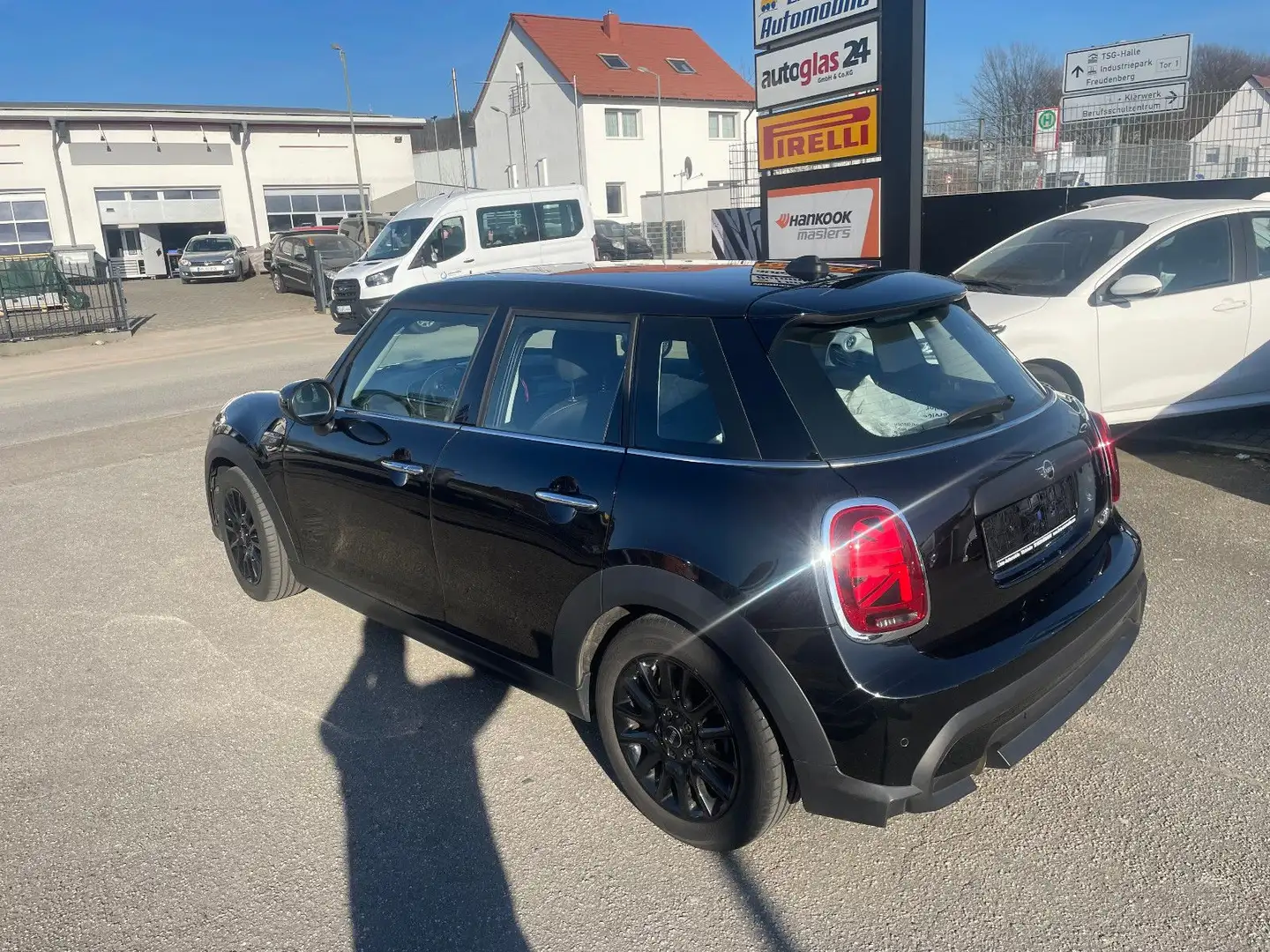 MINI One Mini 5-trg. One Schwarz - 2