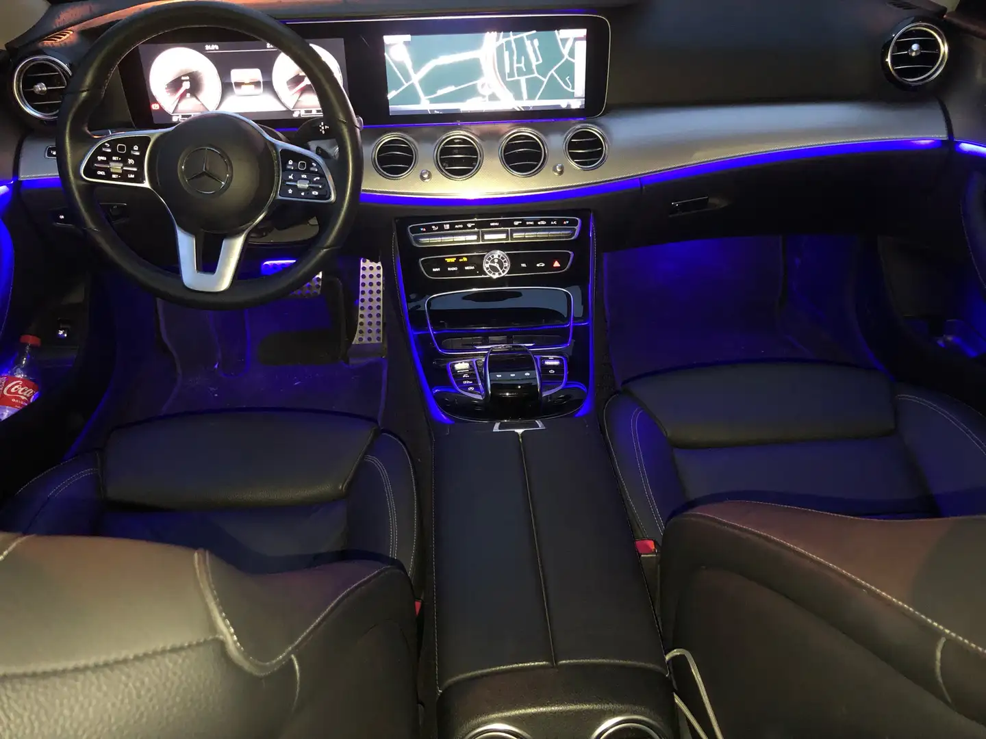 Mercedes-Benz E 200 d Business Solution (EU6d-TEMP) Zwart - 2