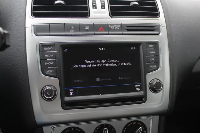 Volkswagen Polo view 14