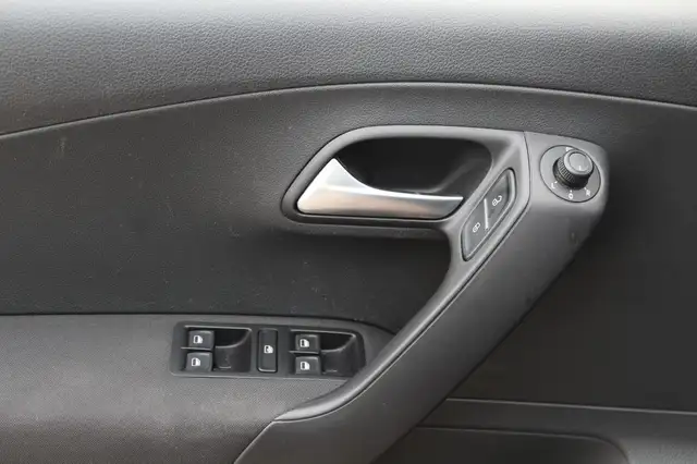 Volkswagen Polo view 20