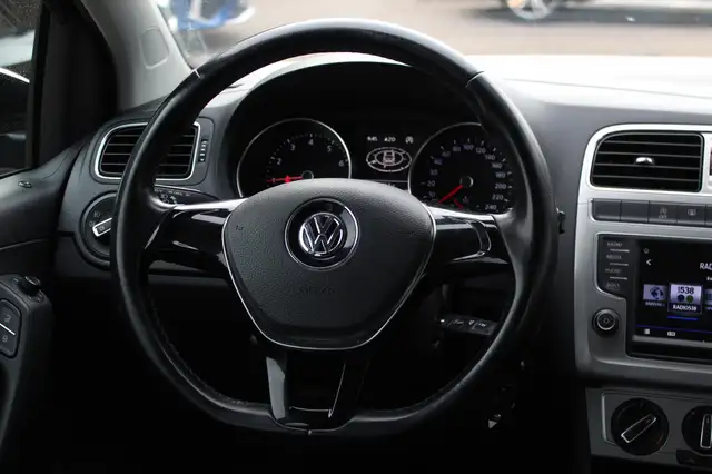 Volkswagen Polo view 9