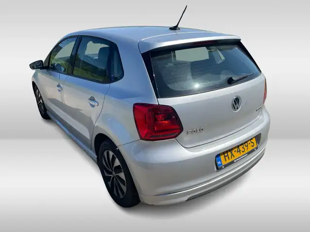 Volkswagen Polo view 6